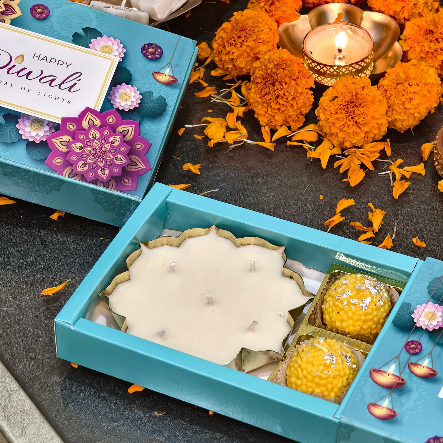 Festive Candle Gift Box – 2 Motichoor Laddu & a scented Urli