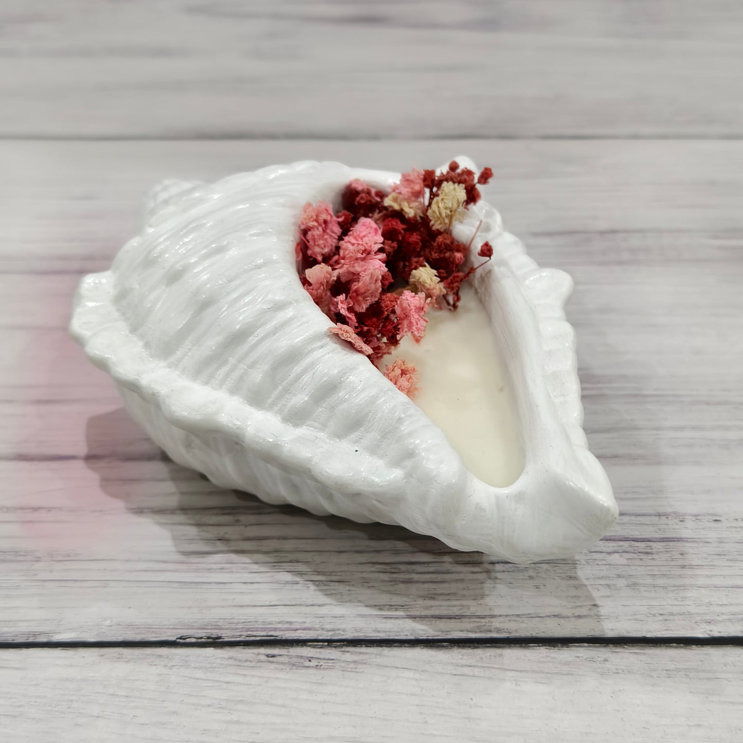 Spiritual Shell Candle – Floral Soy Glow