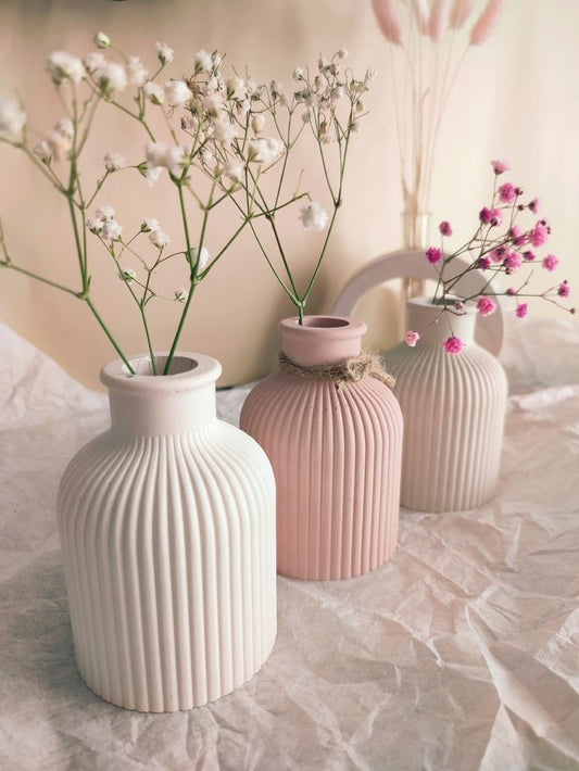 Pastel Elegance Ribbed Vase Set (Pack of 1)