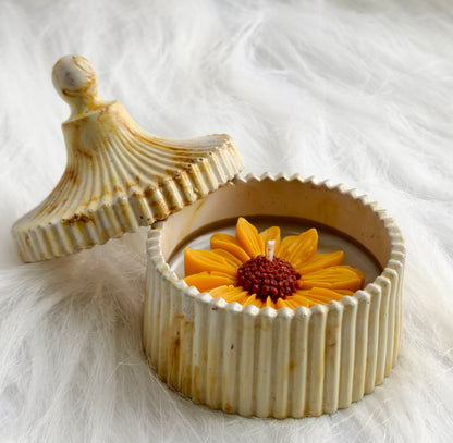 SHAMA's Sunflower shaped Candle in Rustic Jar