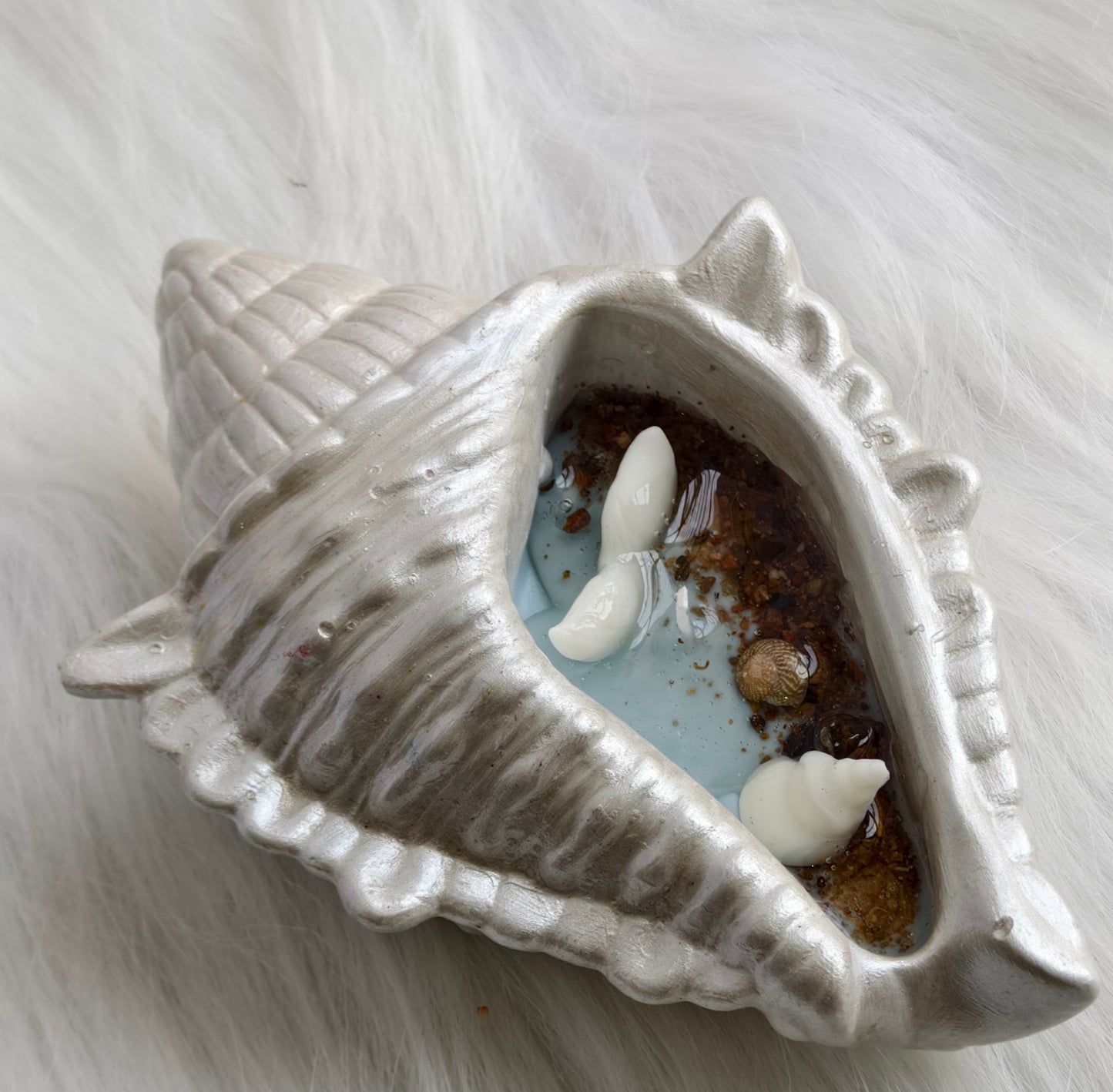 SHAMA's Ocean inspired Conch Shell Candle