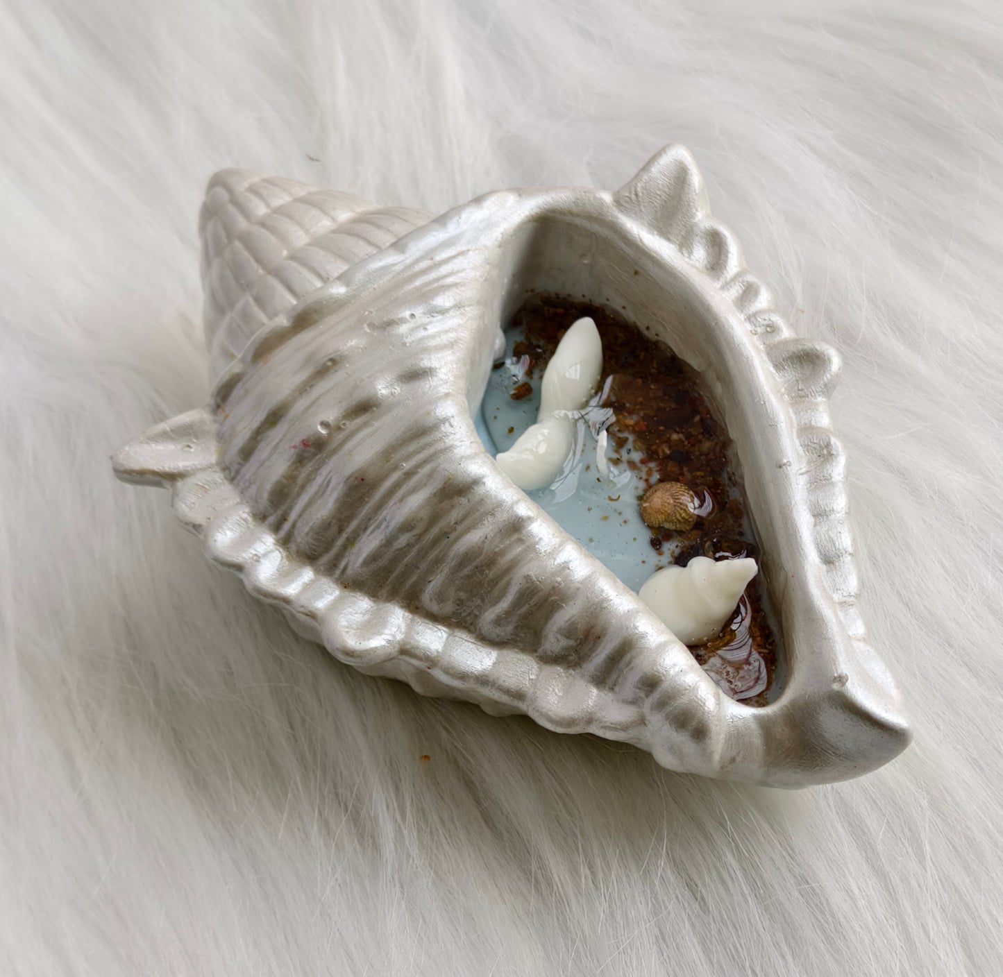 SHAMA's Ocean inspired Conch Shell Candle