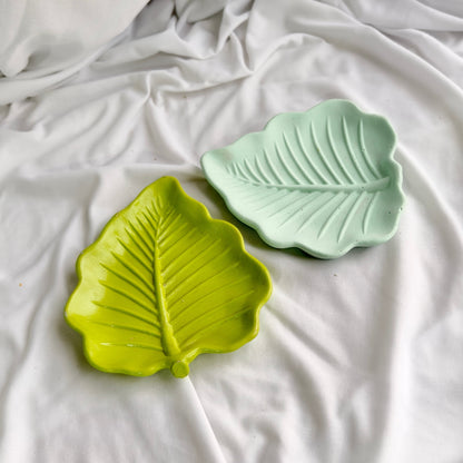 Leaf Trinket Dishes – Nature-Inspired Decor