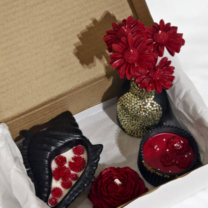 Premium Black & Red Love – Rose & Daisy Collection