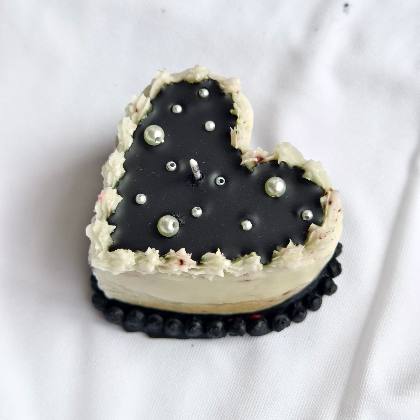 Black & White Heart Soy Wax Candle with Pearls