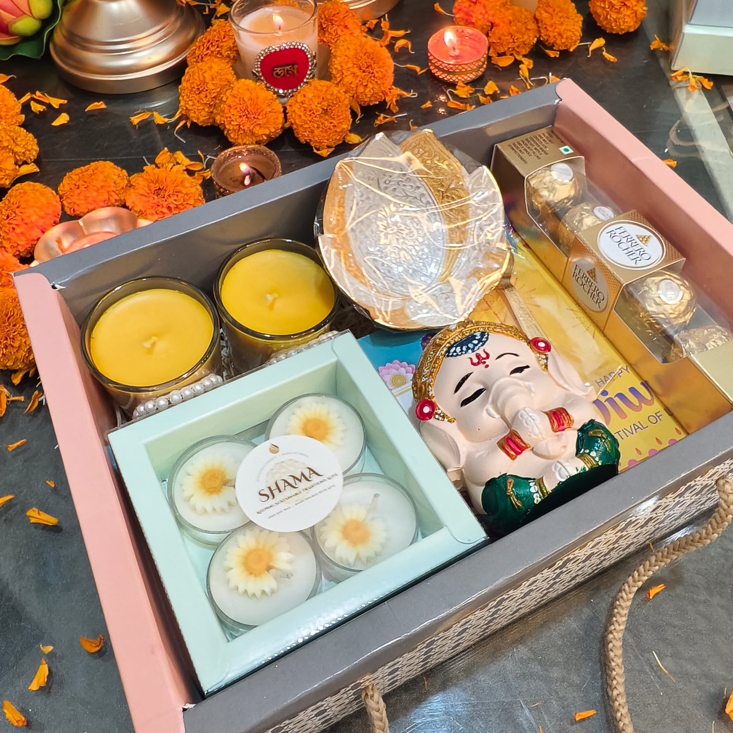 Divine Glow Diwali Hamper – Light, Love & Luxury