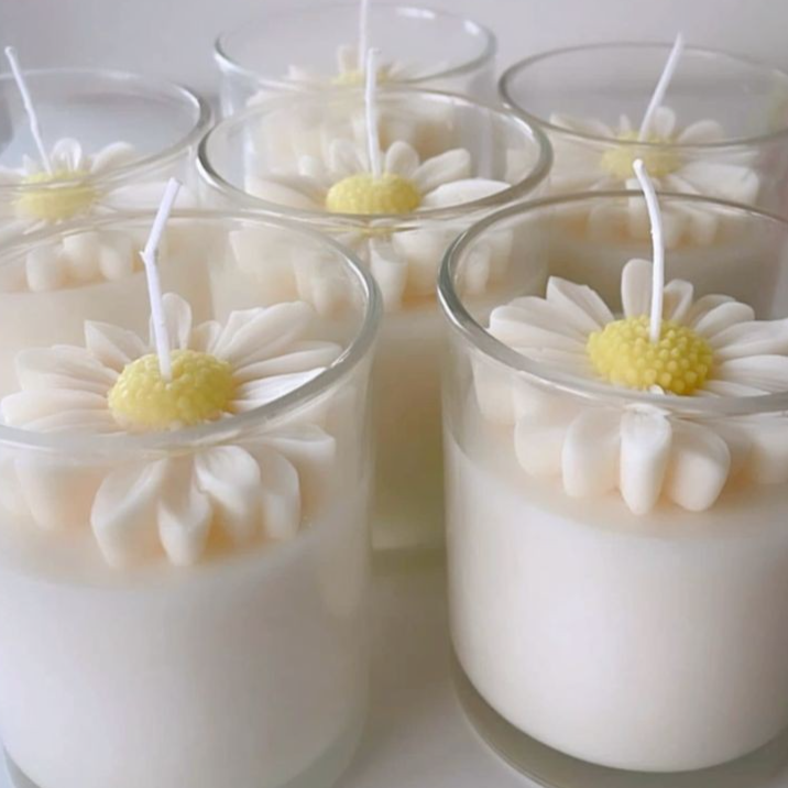Daisy Delight Votive Candles